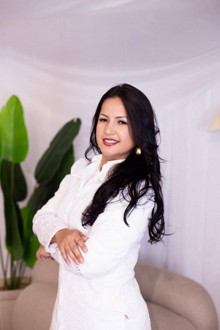 Jessica Barros, massoterapeuta do Studio Jessica Barros